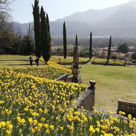 Apartment Giardino Porto Valtravaglia